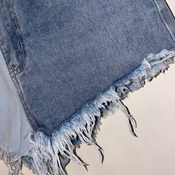 Two-Tone Y2K Jean Shorts | Shein XS | Grunge Indie Rock Vibes - Picture 4 of 10
